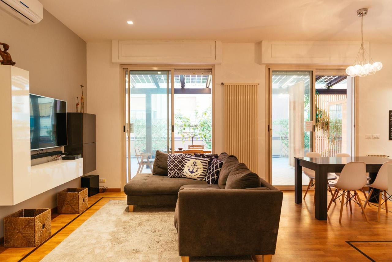 Luxury Penthouse With Sea View - City Center Pescara Exterior photo