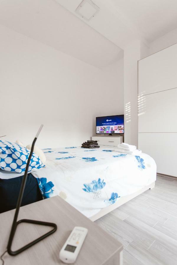 Luxury Penthouse With Sea View - City Center Pescara Exterior photo